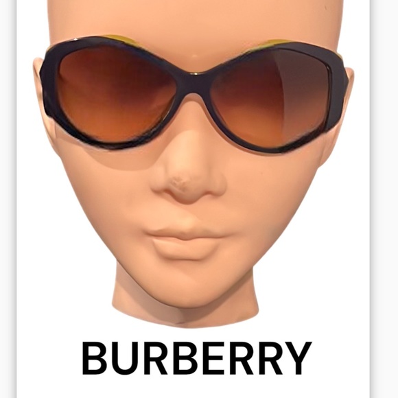 Authentic Burberry luxury designer large signature sunglasses - Picture 1 of 11